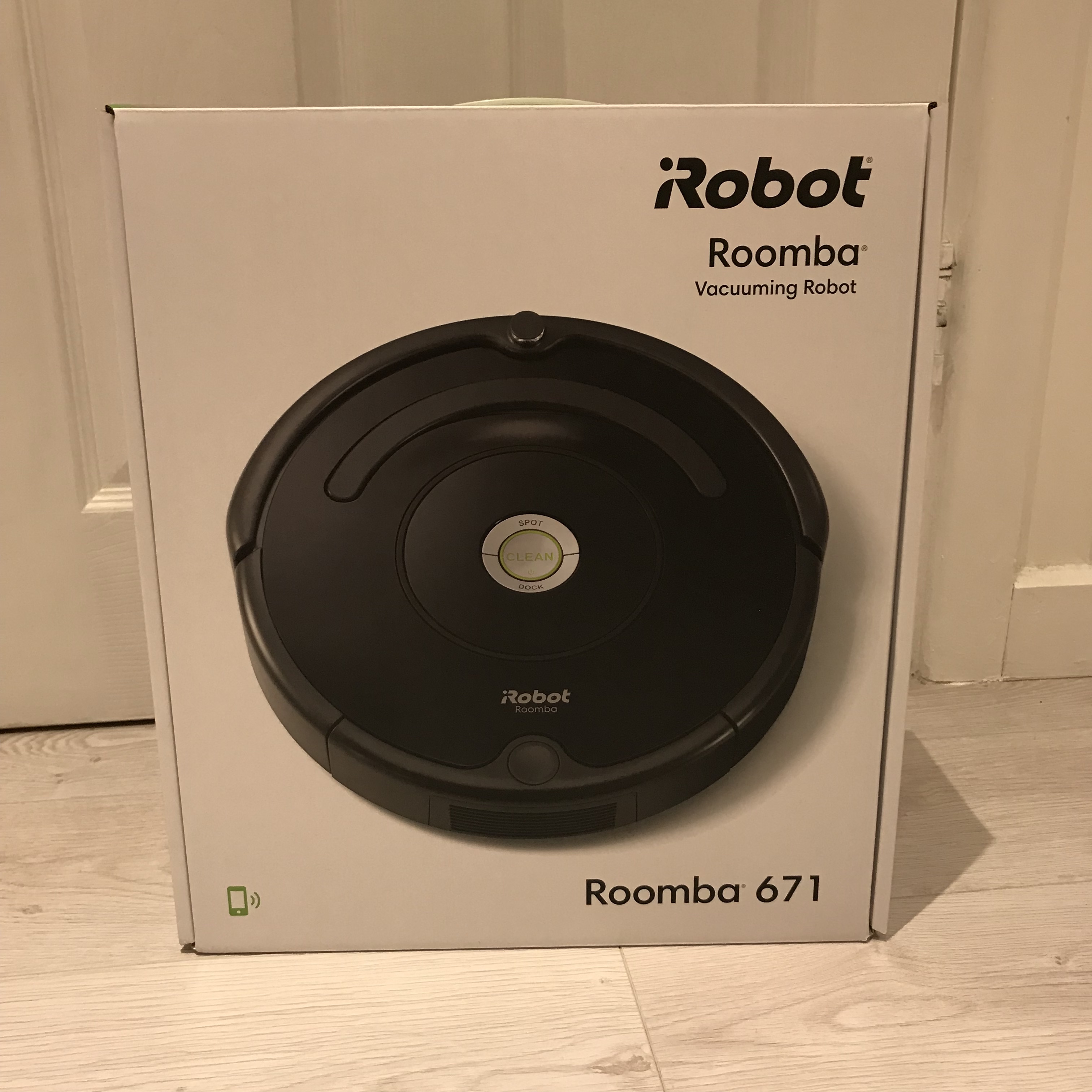 iRobot사의 Roomba 671